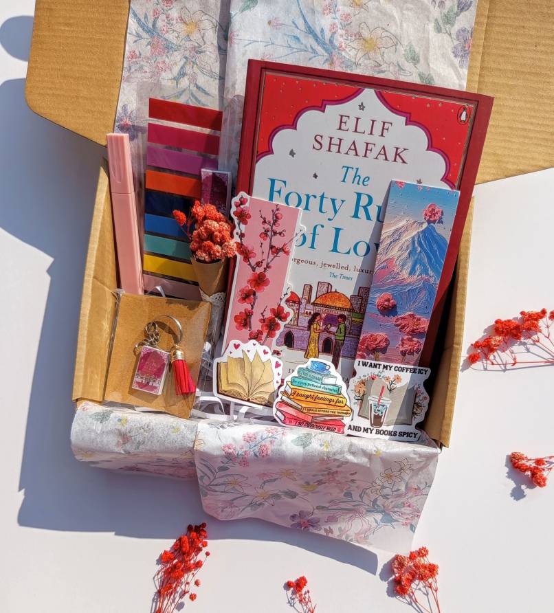 Dream Book Hamper "Forty rules of love"