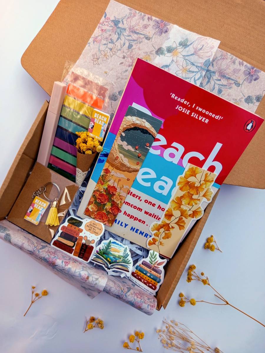 Dream Book Hamper "Beach Read" - Image 2