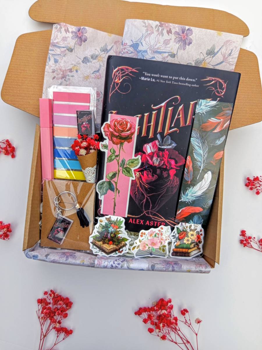 Dream Book Hamper "Lightlark"