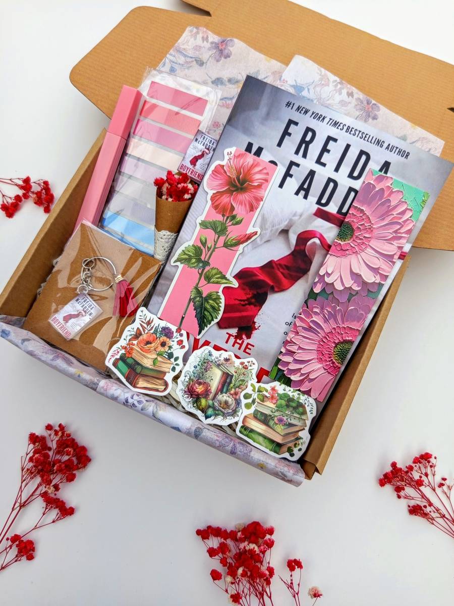 Dream Book Hamper "The Boyfriend" - Image 2