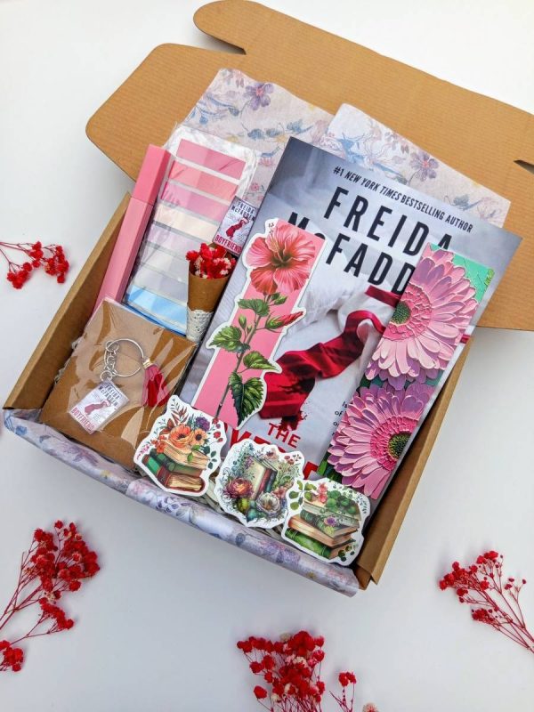 Dream Book Hamper "The Boyfriend"
